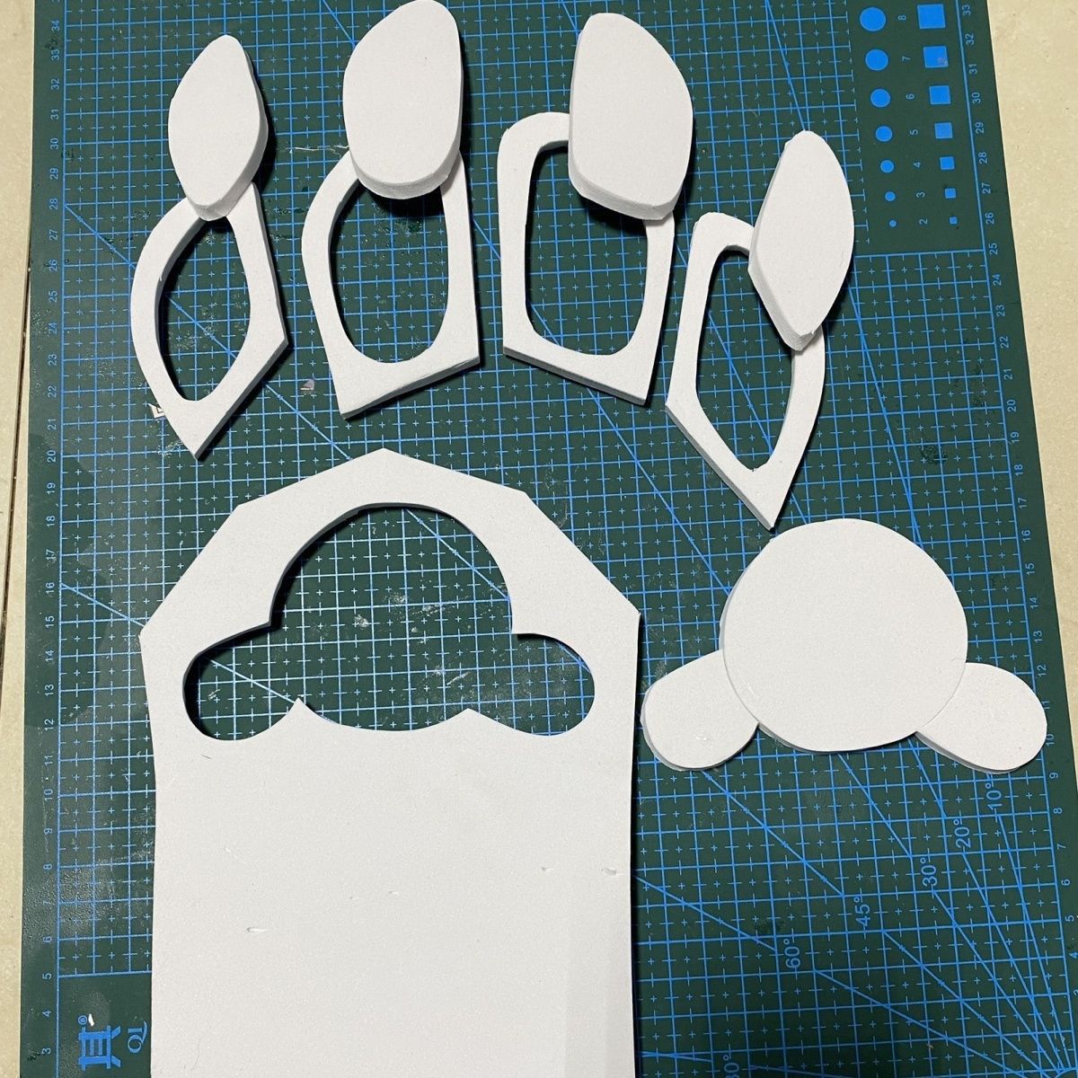 Fursuit Paw Pattern Template