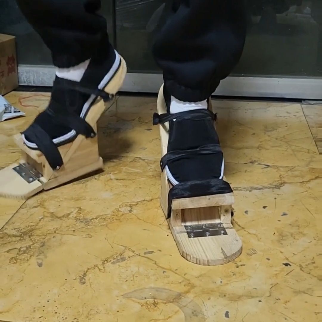 Animal costume, animal feet, and bent legs