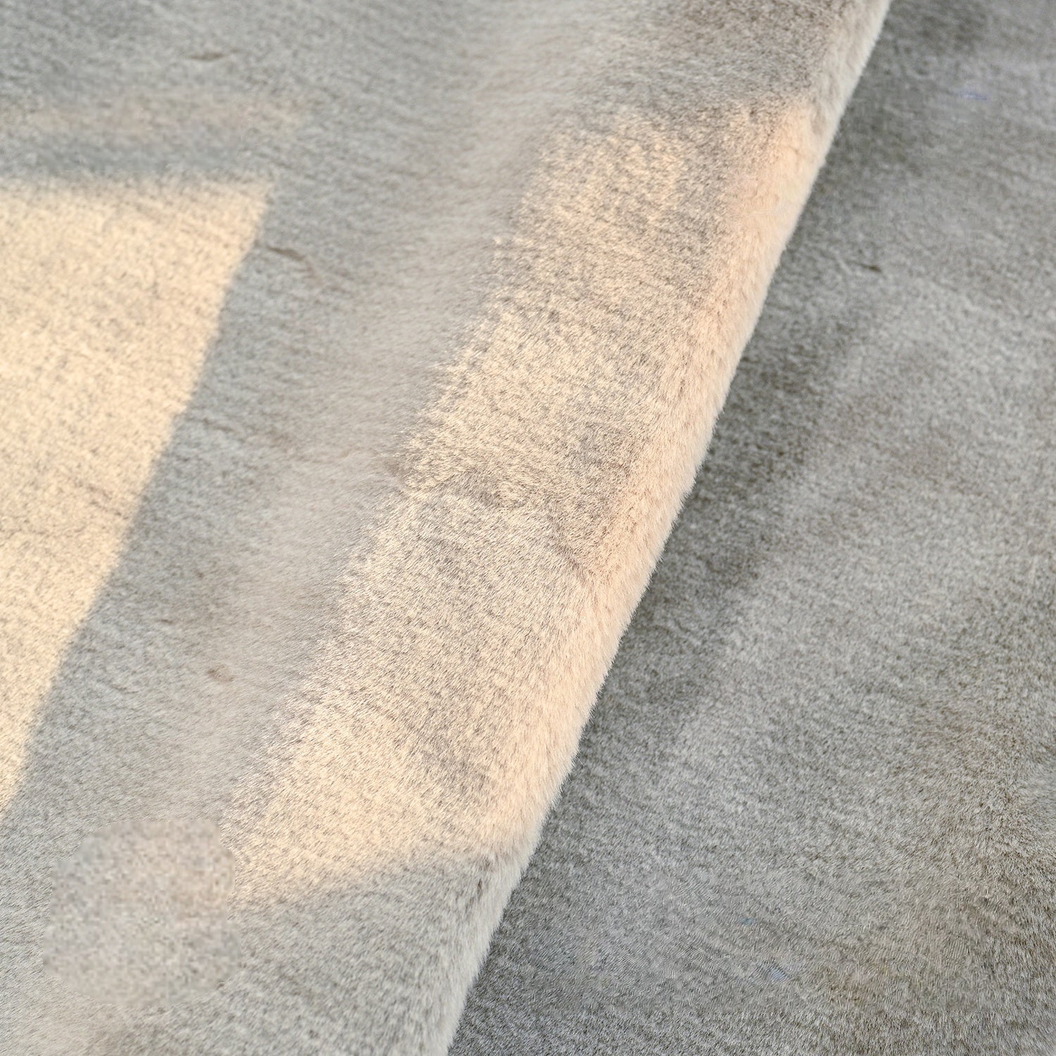 4.7-5.9" Ultra-Soft Stretch Long Rabbit Faux Fur Fabric