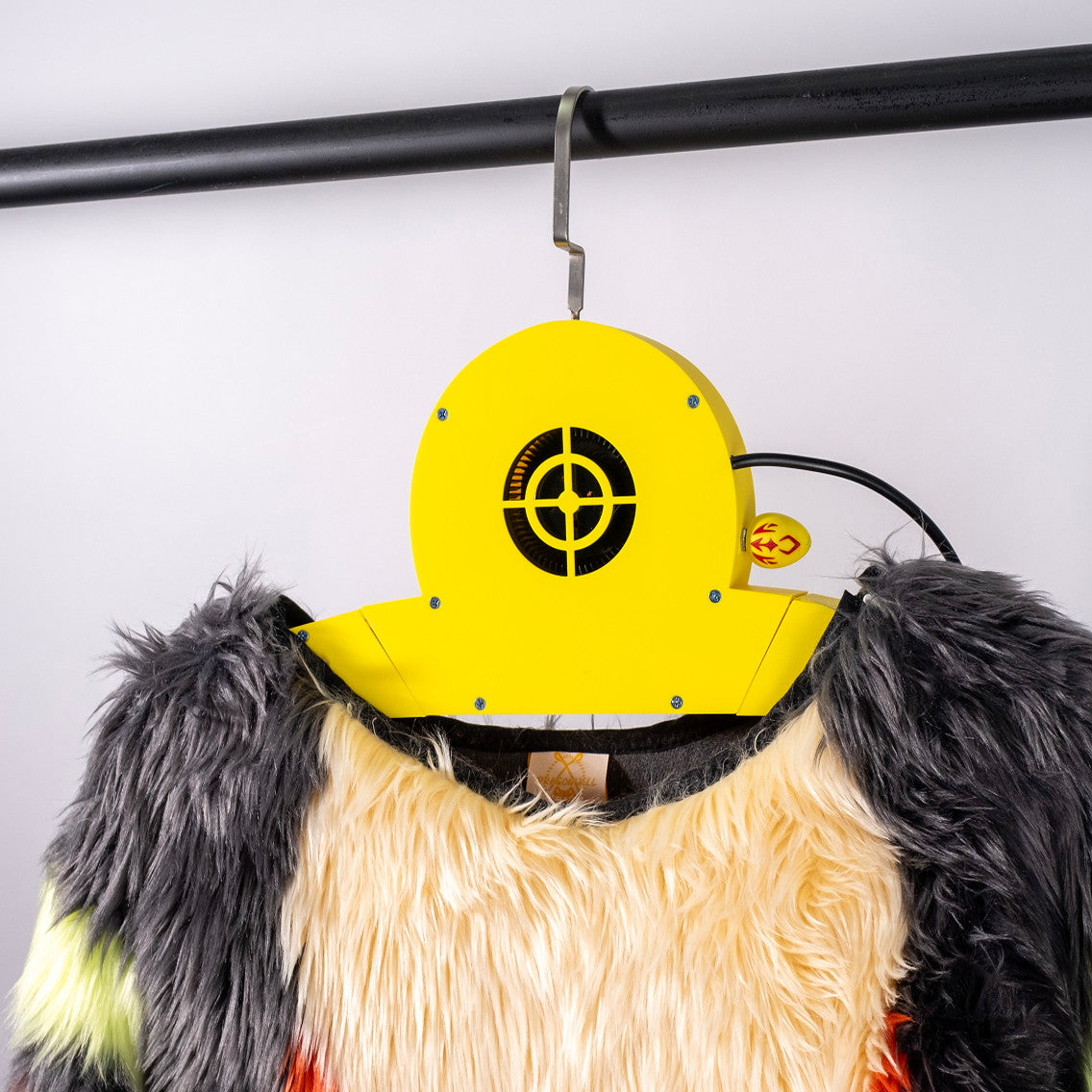 Animal-themed quick-drying clothes hangers