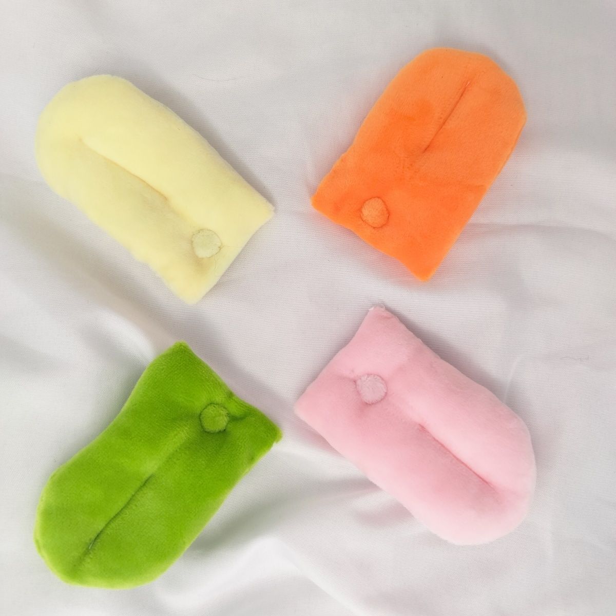 Magnetic Fursuit Tongue – 4 Colors